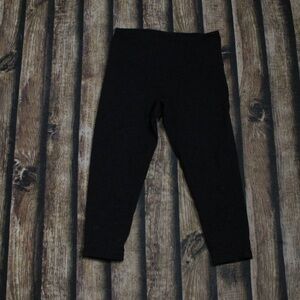 🎀5/$30 Tuff Athletics Black Cropped Leggings Size Medium